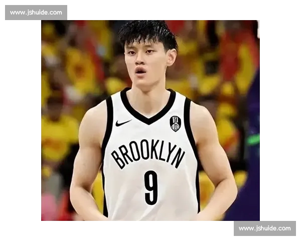 篮网冷待曾凡博引众怒：中国赛零登场，人情与商业失衡