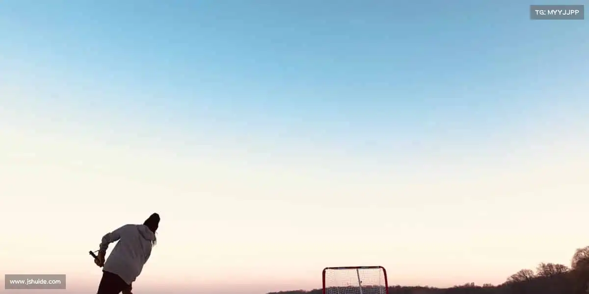 <strong>UED</strong>🧗‍♂️向上攀登，永不止步 —— 巅峰之上，还有更美的风景等你征服！